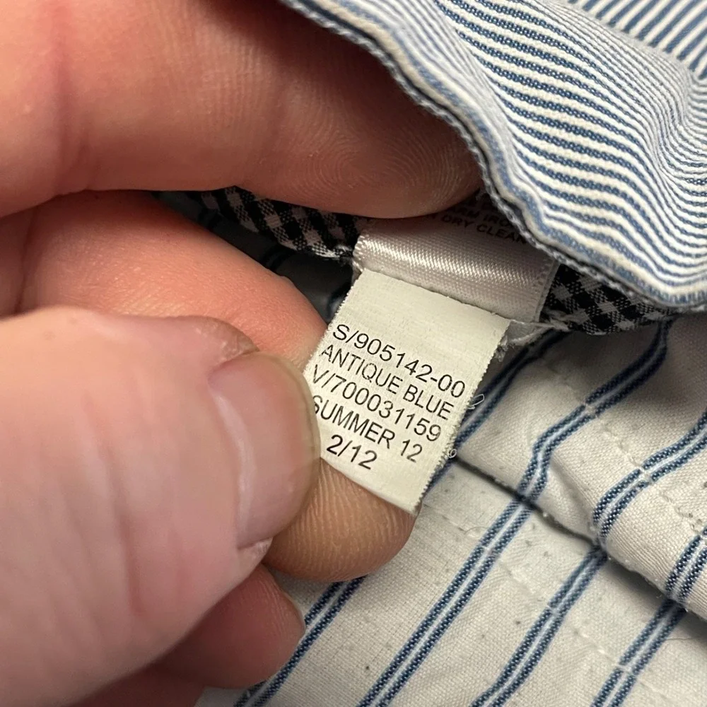 Banana Republic Men's Size 32 Seersucker Blue/White Belted Back Hidden‎ Closure